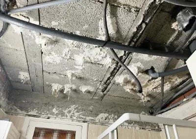 Falsos techos escayolista jologar en Gran Canaria 1 techo de un cuarto de baño antes de empezar trabajo de falso techo escayolas jologar